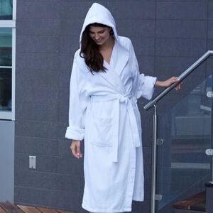 NWT Mansfield Hooded "Spa Plush" Bathrobe
